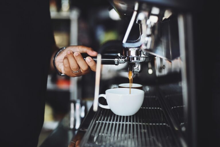 Der Traum vom eigenen Unternehmen am Beispiel einer Café-Bar – Fernlehrgang